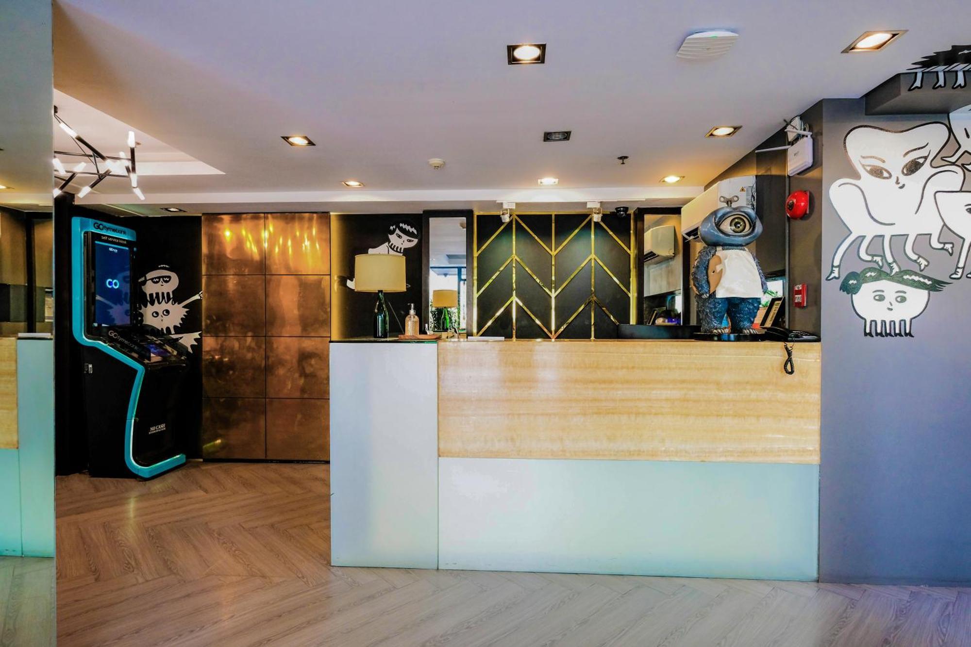 Havitat Boutique Hotel Makati City Exterior photo