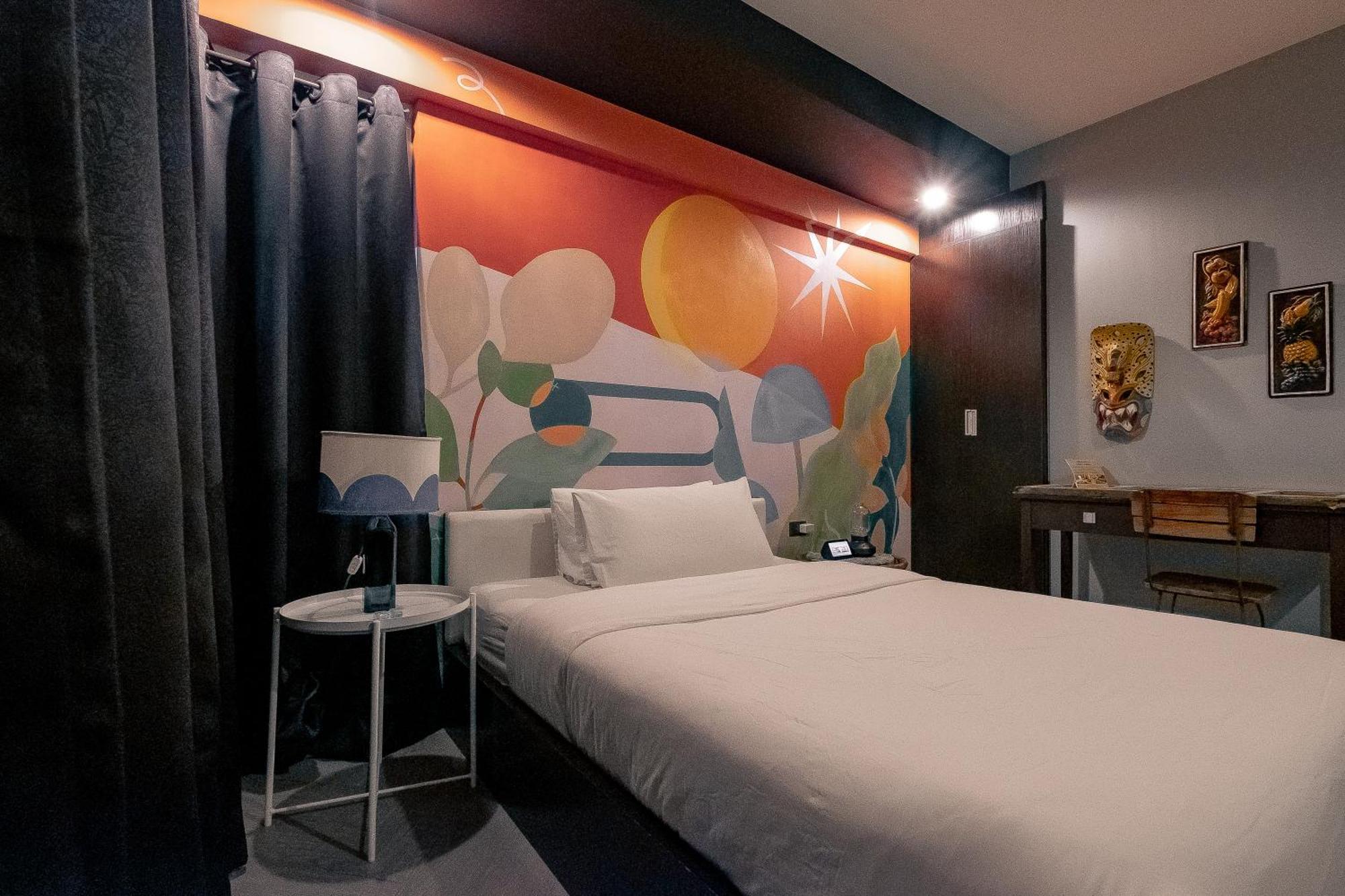 Havitat Boutique Hotel Makati City Exterior photo